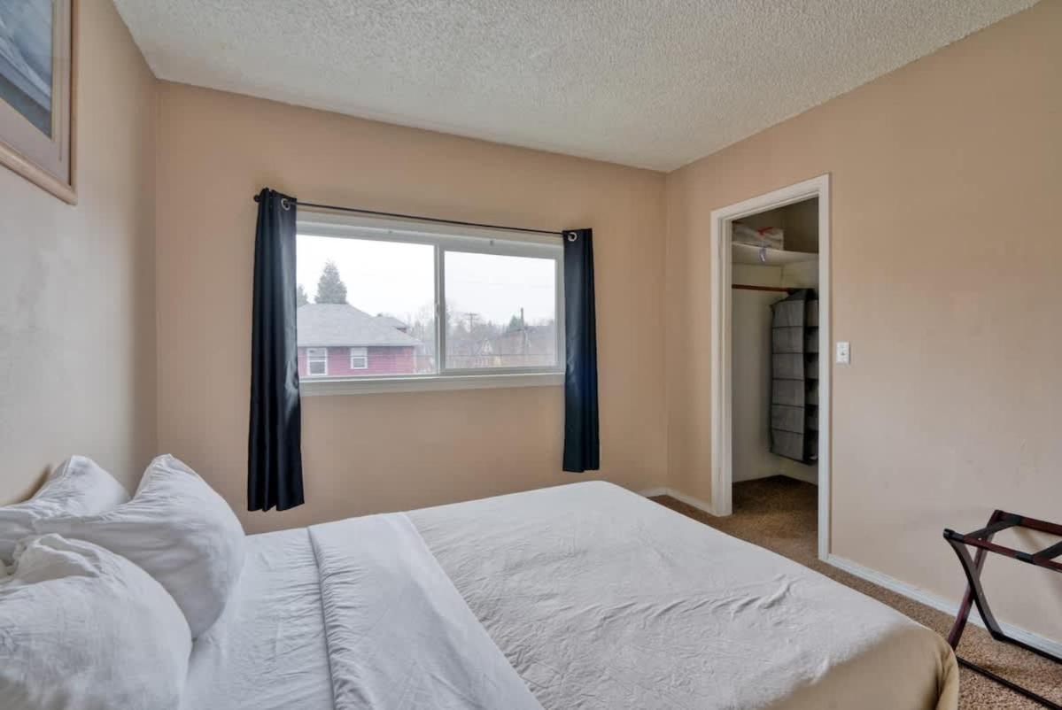 Apartment - Spacious & Hip 1br With Access To Ne